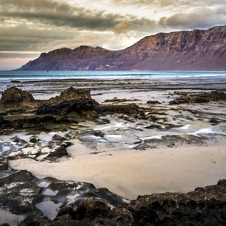 La Casita Surf Daire Famara Dış mekan fotoğraf